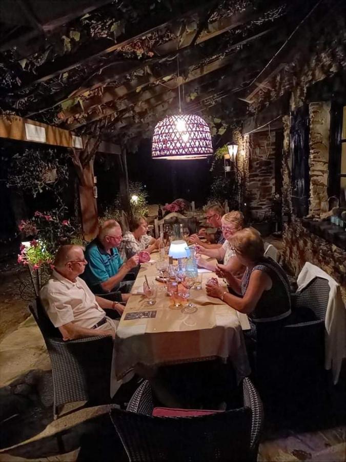 La Maison Bleue Juillac  Luaran gambar
